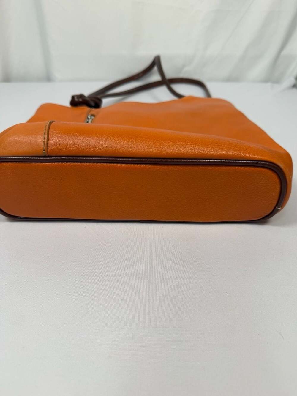 Talia Made in Italy Orange Genuine Leather Convertible Shoulder Bag Backpack - Picture 6 of 9